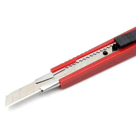 Dao Rọc Giấy ZM-02 - Hồng Hà 6653 - Màu Đỏ