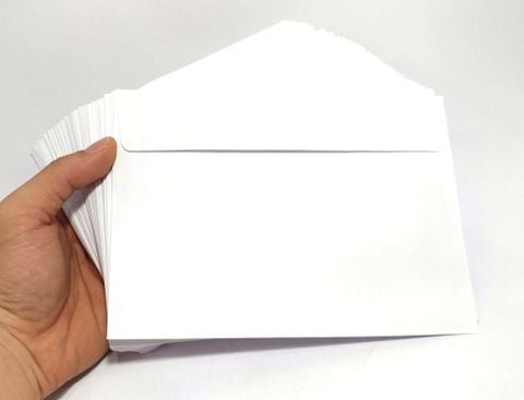 Bao Thư Trắng Nắp Xéo Có Keo (50Cái/Xấp)