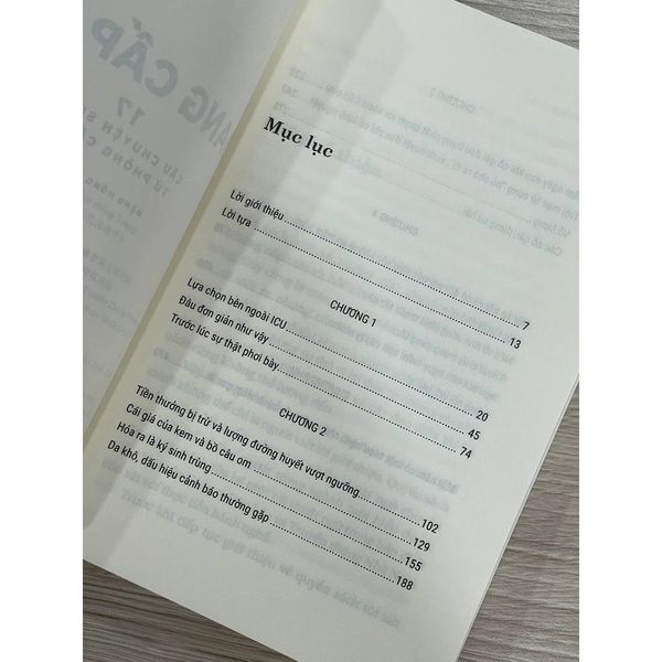 Đang Cấp Cứu - 17 Câu Chuyện Sinh Tử Từ Phòng Cấp Cứu