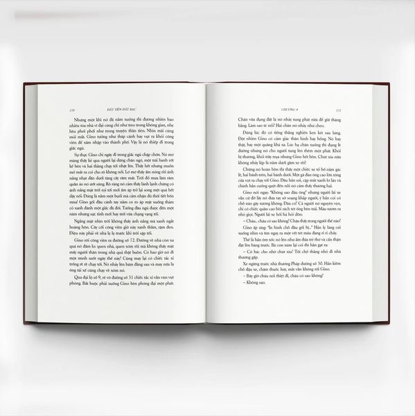 Đất Tiền Đất Bạc