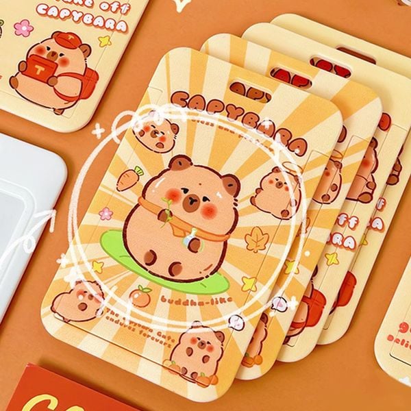 Hộp đựng thẻ Capybara dễ thương