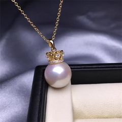 Dây Chuyền Mặt Ngọc Trai Tự Nhiên Hạt Trắng Tròn 10-11mm Mặt Vương Miện Sang Trọng MADAME HIEN PEARLS MT032