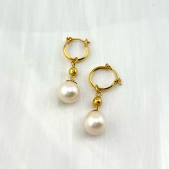 Bông Tai Vàng Thật 10K 4' Móc Tròn Tua Rua Bi Vàng Đính 1 Hạt Ngọc Trai 9mm Tròn Cao Cấp MADAME HIEN PEARLS V10BTT007