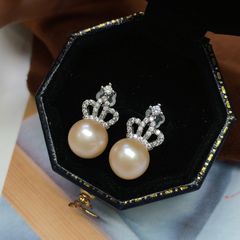 Bông Tai Ngọc Trai Tự Nhiên Mạ Kim Ý Dáng Vương Miện Xinh Xắn MADAME HIEN PEARLS Cho Nữ BTN112