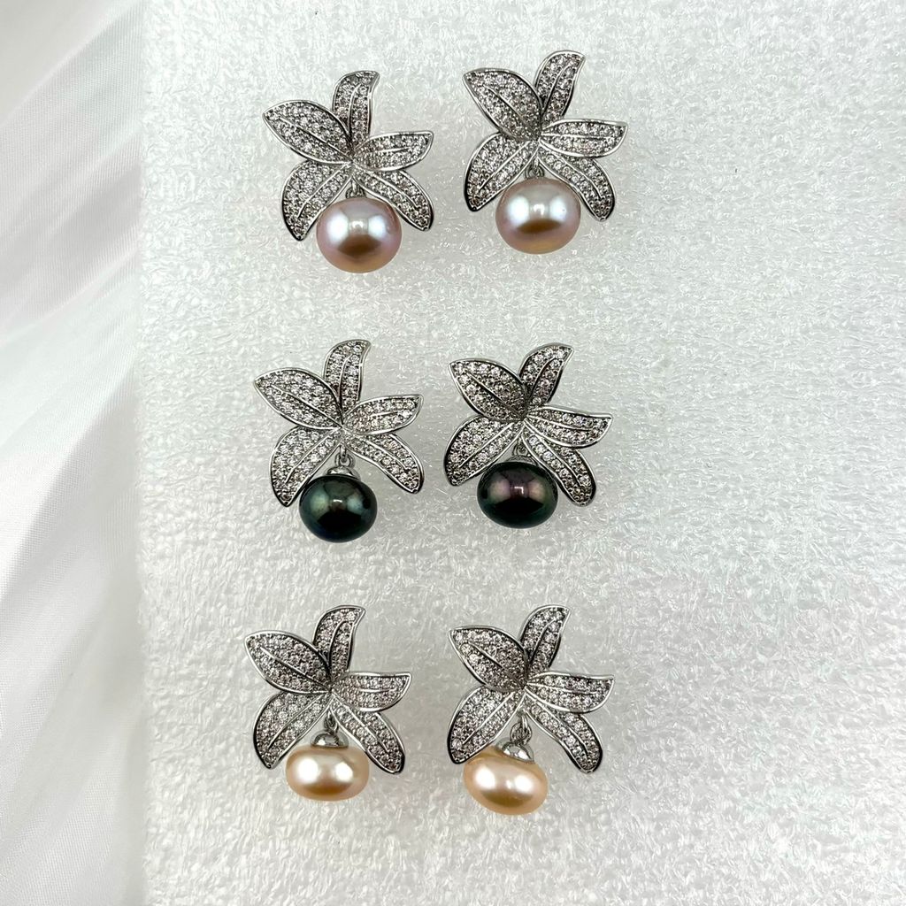 Bông Tai Ngọc Trai Tự Nhiên Mặt Hoa Ly Khung Bạc Đính Đá Zircon MADAME HIEN PEARLS Cho Nữ BTN191B Bạc