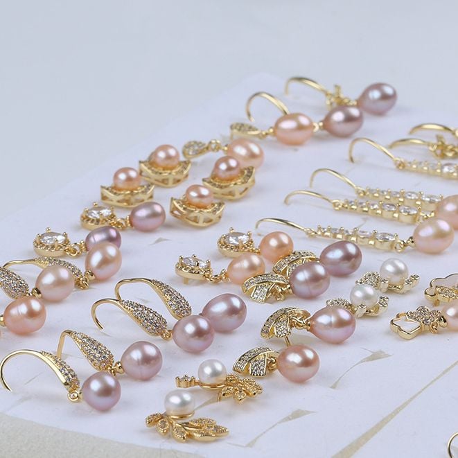 Bông Tai Ngọc Trai MADAME HIEN PEARLS Phối Đá quý phái, sắc màu tươi mới BTG004