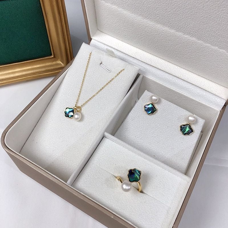 Bộ Set Ngọc Trai Vòng cổ + Nhẫn + Bông Tai Set Khuyên Tai Vỏ Trai Đính Ngọc Trai Tự Nhiên Vỏ Sò SPS065A