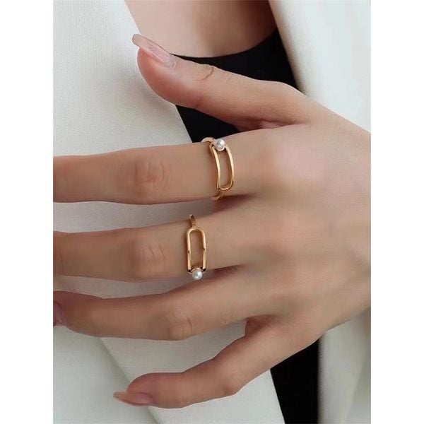 Nhẫn Mạ Vàng 18K Đính Ngọc Trai Mặt Chữ Nhật MADAME HIEN PEARLS Unisex Nam Nữ NN016