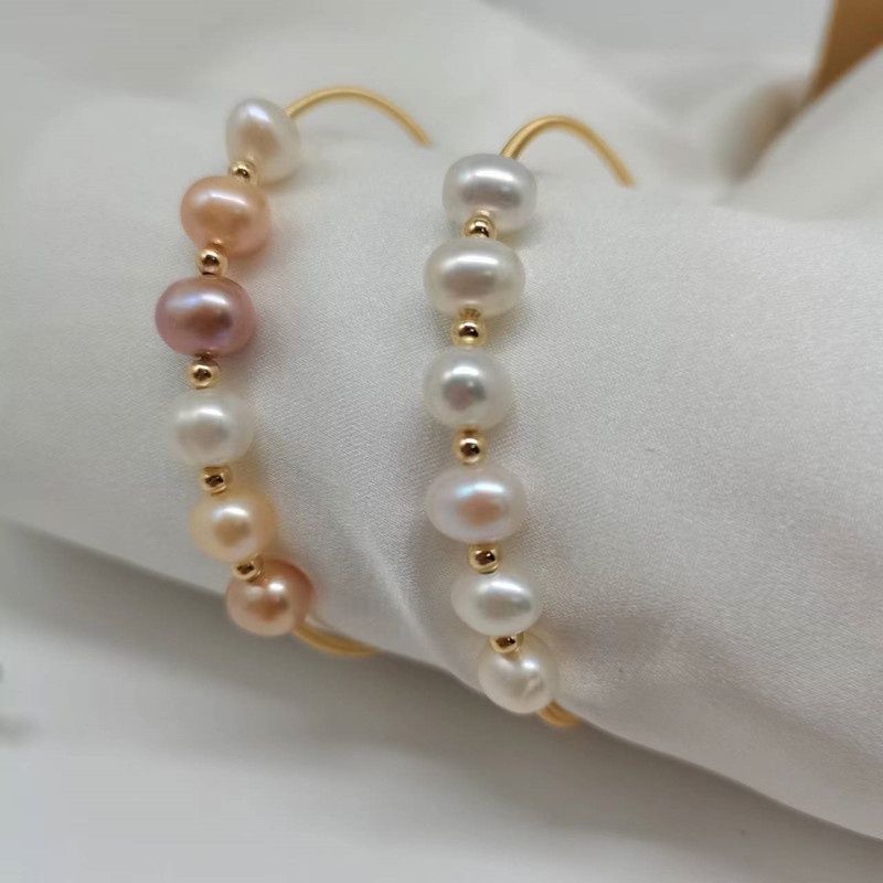 Vòng Tay Dạng Còng Cứng Mặt Đính 6 Hạt Ngọc Trai Nước Ngọt Tự Nhiên Dây Xoắn Freesize VTT012