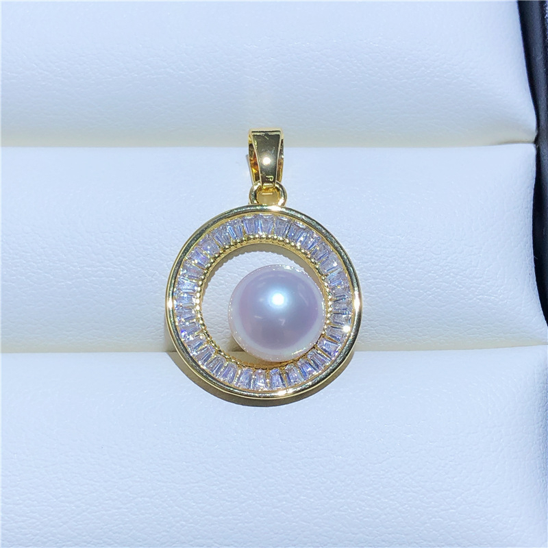 Mặt Dây Chuyền Ngọc Trai Tự Nhiên Dạng Tròn Mạ Vàng Đính Đá Zircon MN001