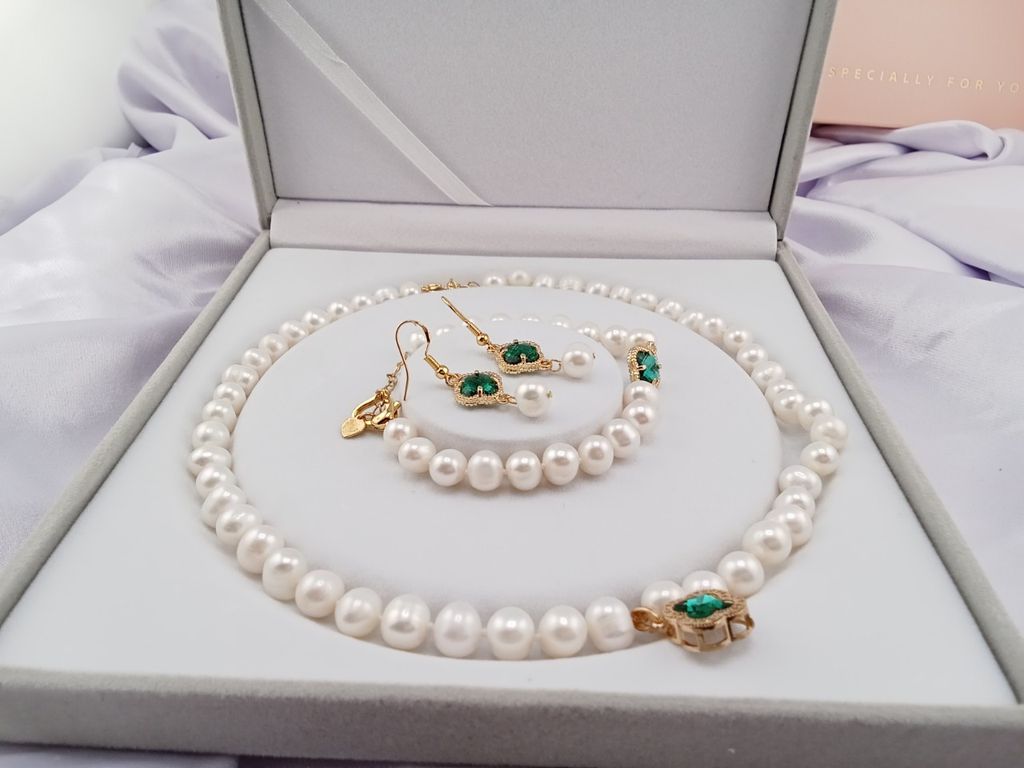 Bộ Trang Sức Set Ngọc Trai hạt tròn cỏ 4 lá xanh ngọc bích, khoá bạc 925 cao cấp