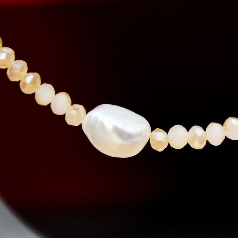 Vòng Cổ Choker Pha Lê Mặt Hạt Ngọc Trai Baroque Tự Nhiên Tối Giản MADAME HIEN PEARLS MB022