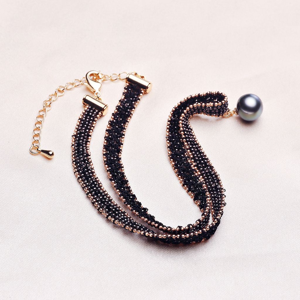Vòng Cổ Ren Choker Đính Mặt Dây Chuyền Hạt Ngọc Trai Đen Tròn Xoe MADAME HIEN PEARLS MT022