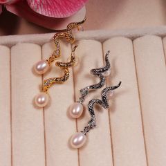 Bông Tai Bạc Ngọc Trai Tự Nhiên Vintage Dáng Rắn MADAME HIEN PEARLS BTG085