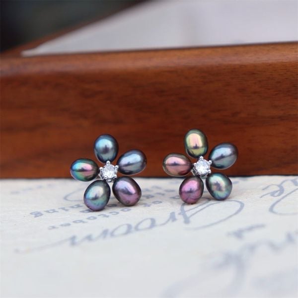 Bông Tai Ngọc Trai Gạo Đen Chuôi Bạc s925 Tự Nhiên Hoa Mai 5 Cánh MADAME HIEN PEARLS Xinh Xắn Cho Nữ BTG123