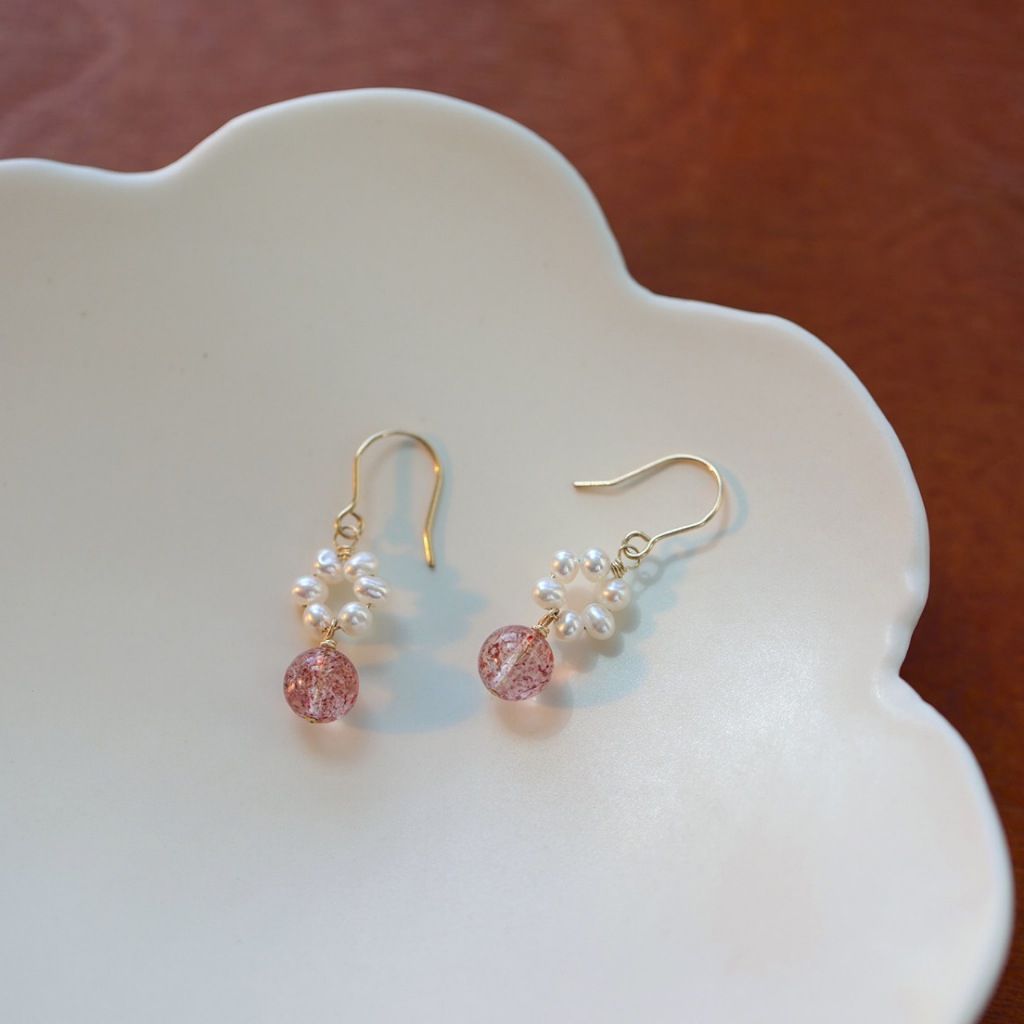 Bông Tai Ngọc Trai Gạo Vòng Hoa Phối Đá Pha Lê Dâu Tây Trong Suốt MADAME HIEN PEARLS Xinh Xắn Cho Nữ BTG124