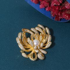 Ghim Cài Áo Hoa Sen 3D Đính Đá và Ngọc Trai Tự Nhiên Thời Trang MADAME HIEN PEARLS Quý Phái PKC002