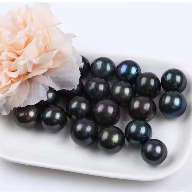 Hạt Ngọc Trai Đen Tự Nhiên Không Lỗ 11-13mm Có Ít Tì MADAME HIEN PEARLS HT004D