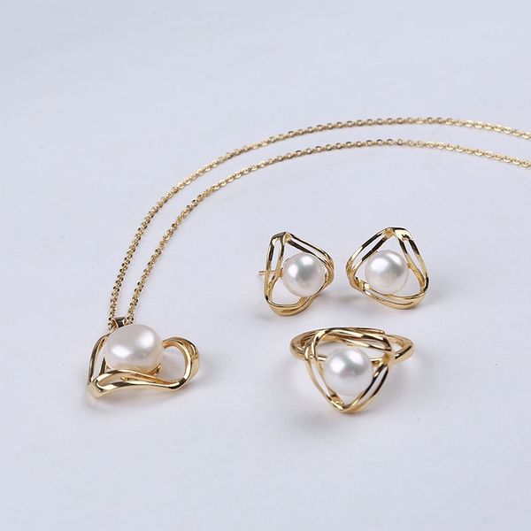 Bộ Set Nữ Trang Vòng cổ, Nhẫn Và Bông Tai Mạ Vàng Đính Ngọc Trai Nuôi Tự Nhiên cao cấp Bộ trang sức vòng đôi tam giác đơn giản sang trọng