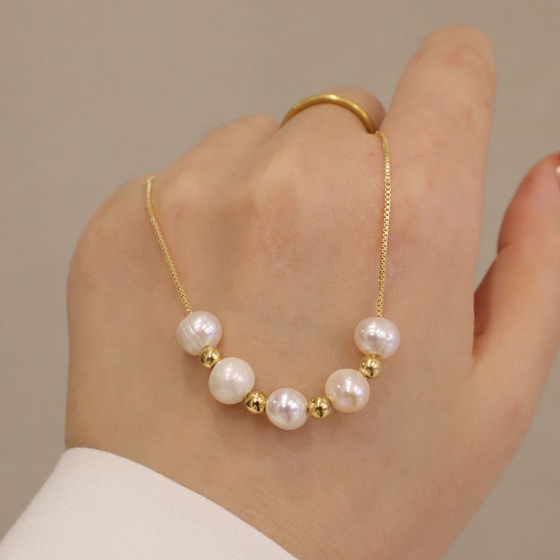 Vòng Cổ Đính 6 Hạt Ngọc Trai Đơn Giản Xinh Xắn MADAME HIEN PEARLS Unisex Nam Nữ MT005