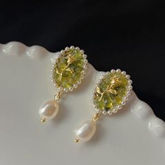 Bông Tai Kim Bạc s925 Đính Ngọc Trai Tự Nhiên MADAME HIEN PEARLS Mặt Cham Xanh Cốm phong cách Châu Âu ấn tượng BTG014