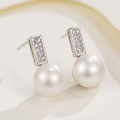Bông Tai Ngọc Trai Tự Nhiên Mặt Thanh Đơn Giản Đính 10 Hạt Đá Quý MADAME HIEN PEARLS BTN134