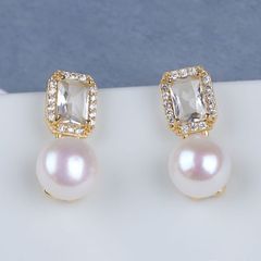 Bông Tai Bạc 925 Pha Lê Vuông Đính Ngọc Trai Tự Nhiên Sang Trọng MADAME HIEN PEARLS Cho Nữ BTN036