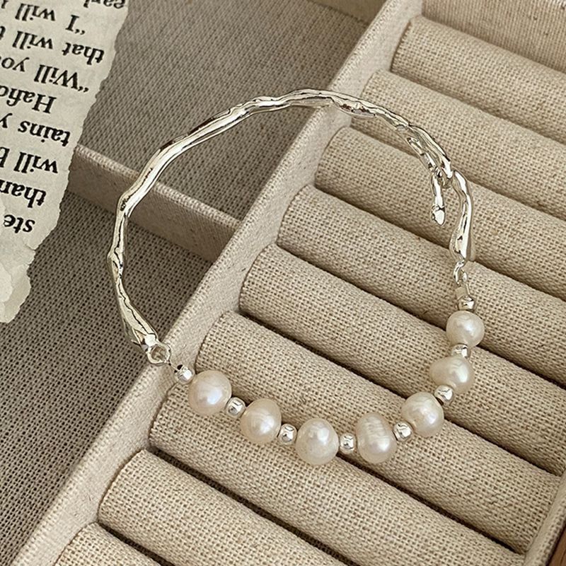 Vòng Tay Hạt Trai Tự Nhiên phong cách Baroque MADAME HIEN PEARLS Cá Tính, Thời thượng VTT014