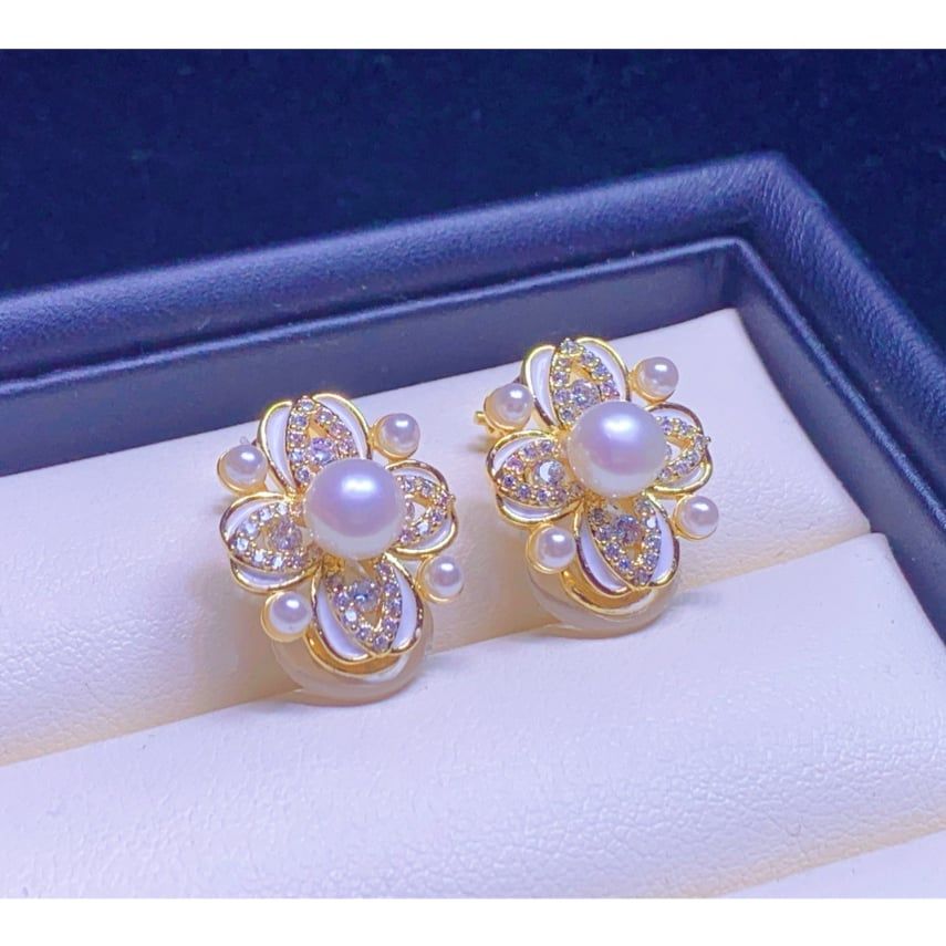 Bông Tai Ngọc Trai Kẹp Tai Kim Bạc Ý s925 Mạ Vàng 14k Dáng Cánh Hoa Hoàng Gia Ý Sang Trọng BTN111