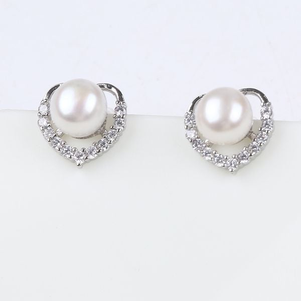 Bông Tai Đính Ngọc Trai Nước Tự Nhiên Hình Tim Đính Đá Madame Hien Pearls BTN010