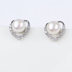 Bông Tai Đính Ngọc Trai Nước Tự Nhiên Hình Tim Đính Đá Madame Hien Pearls BTN010