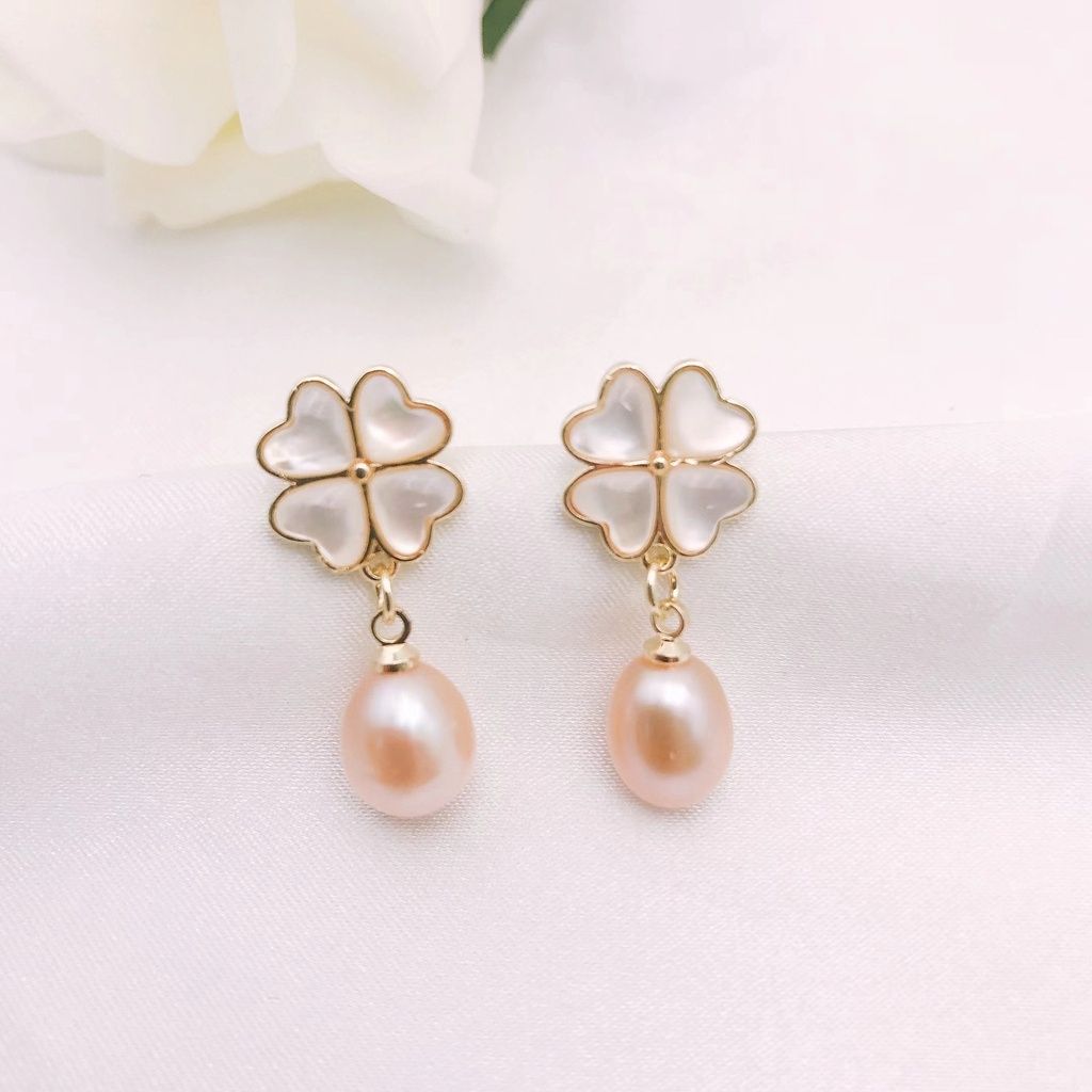 Bông Tai Mạ Bạc 925 Cỏ Bốn Lá Đính Tua Rua Ngọc Trai Nuôi Tự Nhiên