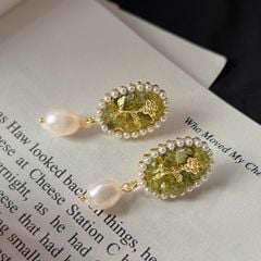 Bông Tai Kim Bạc s925 Đính Ngọc Trai Tự Nhiên MADAME HIEN PEARLS Mặt Cham Xanh Cốm phong cách Châu Âu ấn tượng BTG014