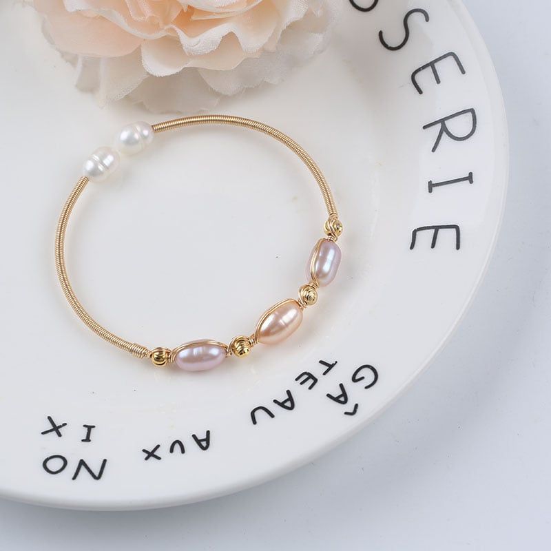 Vòng Tay Ngọc Trai Dáng Gạo Phối 3 Hạt Ngọc Trai Dáng Gạo Mix Màu MADAME HIEN PEARL VTG042