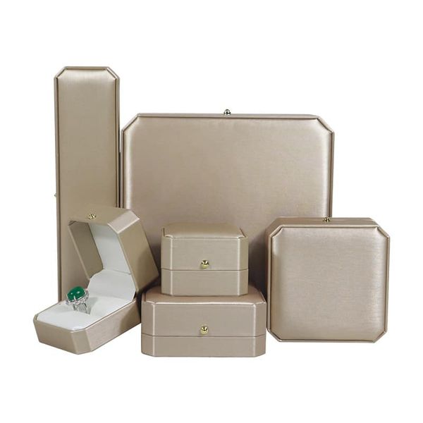 Hộp Trang Sức Vòng Cổ Da PU Xén Góc Cao Cấp 19cm*19cm*4,5cm PKG014