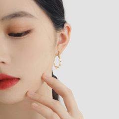 Bông Tai Vòng tròn Bạc 925 Mạ Đính Ngọc Trai Xinh Xắn MADAME HIEN PEARLS Thời Trang Nữ Tính BTB008