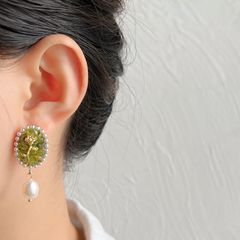 Bông Tai Kim Bạc s925 Đính Ngọc Trai Tự Nhiên MADAME HIEN PEARLS Mặt Cham Xanh Cốm phong cách Châu Âu ấn tượng BTG014