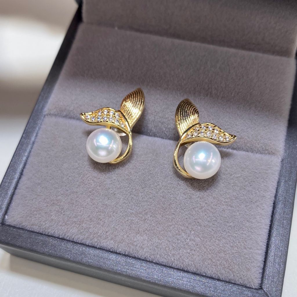 Khuyên Tai Đuôi Cá đính Đá và Ngọc Trai Tự Nhiên MADAME HIEN PEARLS đơn giản, quyến rũ cho nữ BTN011