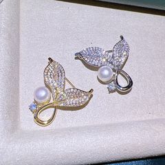 Trâm Cài Áo MADAME HIEN PEARLS Ghim Cài Hình Hai Chiếc Lá Đính Đá Quý và Hạt Trai PKC005