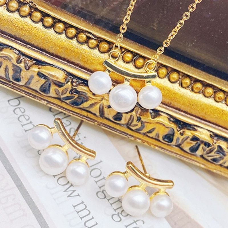 Bộ Vòng cổ Và Bông Tai Ngọc Trai Nuôi Tự Nhiên mặt 3 hạt bán nguyệt SPS036