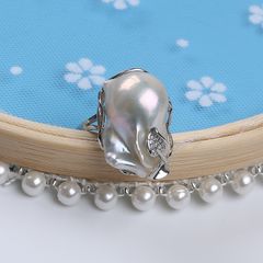Nhẫn Nghệ Thuật Hợp Kim Đính Trai Xà Cừ MADAME HIEN PEARLS Dáng trai Độc Đáo NB003