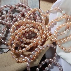 Vòng tay ngọc trai thật 100% hạt xoài nhỏ đơn giản sành điệu VTG001