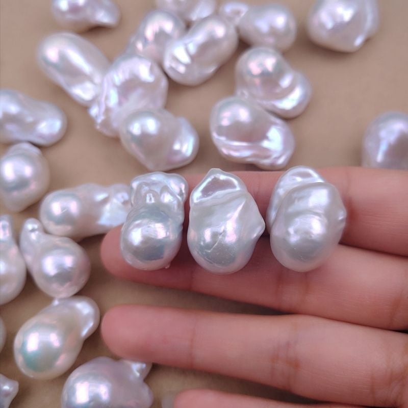 Bông Tai Phong Cách Jennie Blackpink Tại Met Gala 2024 Đang Khuynh Đảo MXH - 10A BTB043A