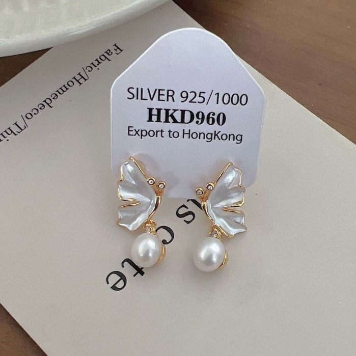 Bông Tai Hình Bướm Trắng Đính Ngọc Trai MADAME HIEN PEARLS Xinh Xắn Phong Cách Châu Âu BTN031