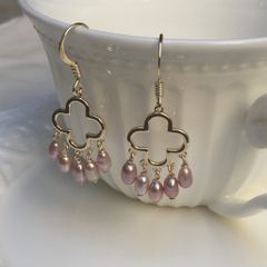 Bông Tai Hình Cỏ 4 Lá Đính Ngọc Trai Nuôi Tự Nhiên phong cách Baroque Thời Trang BTG030