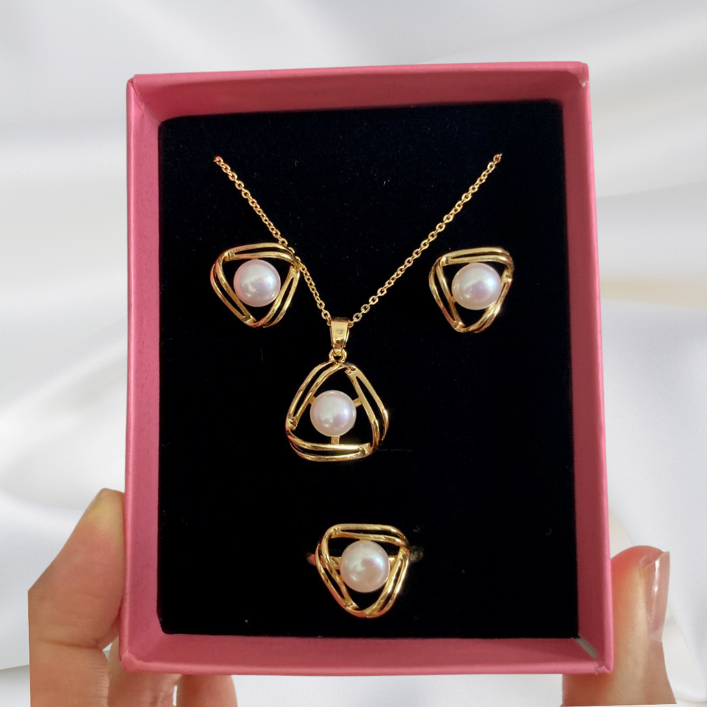 Bộ Set Nữ Trang Vòng cổ, Nhẫn Và Bông Tai Mạ Vàng Đính Ngọc Trai Nuôi Tự Nhiên cao cấp Bộ trang sức vòng đôi tam giác đơn giản sang trọng SP213