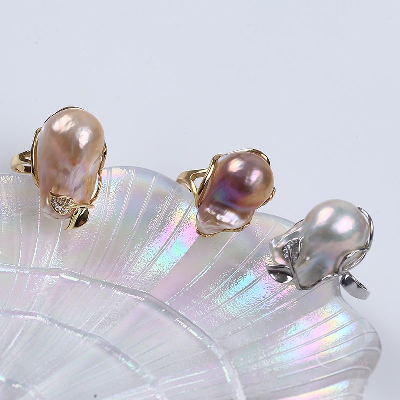 Nhẫn Nghệ Thuật Hợp Kim Đính Trai Xà Cừ MADAME HIEN PEARLS Dáng trai Độc Đáo NB003