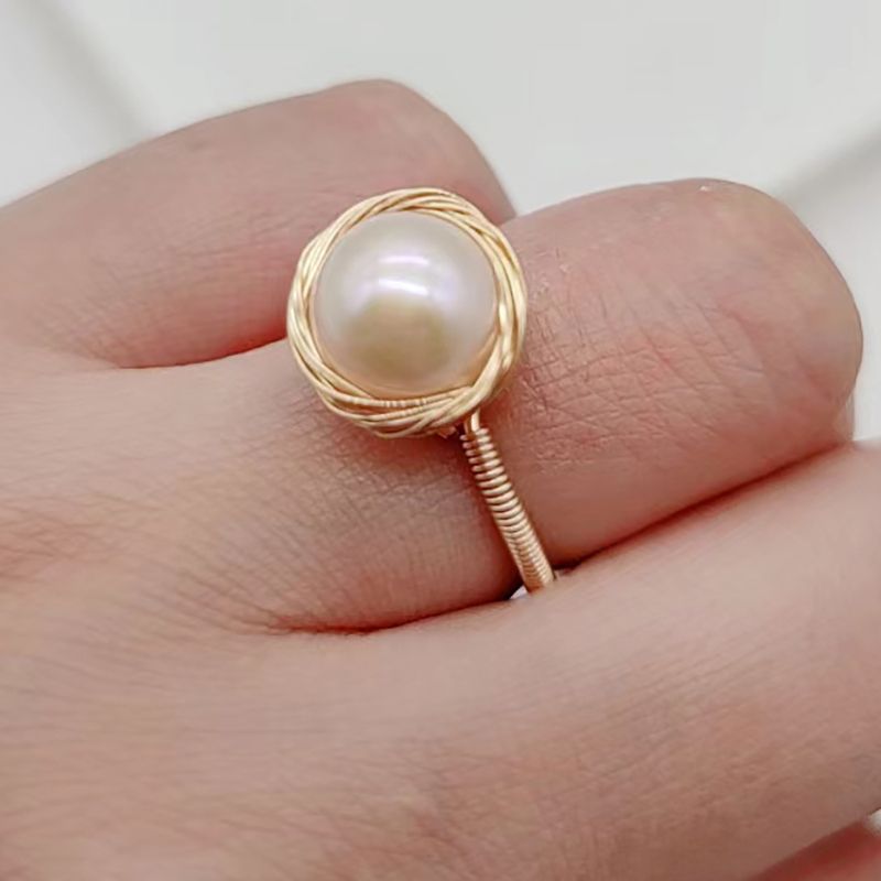 Nhẫn Ngọc Trai Hạt Tự Nhiên MADAME HIEN PEARLS Có Khóa Điều Chỉnh Được NB004