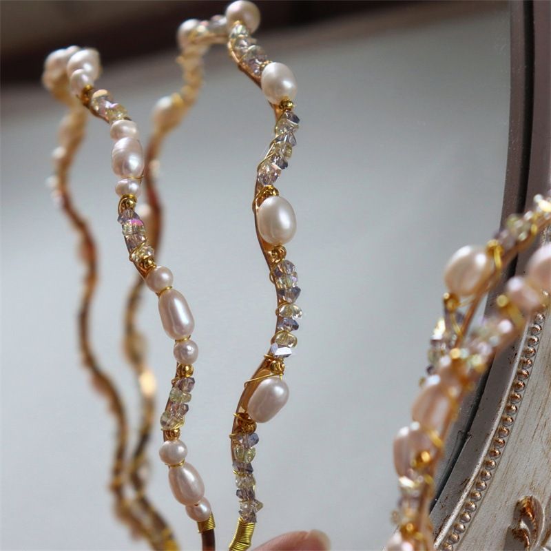 Cài Tóc Kết Ngọc Trai Tự Nhiên Kiểu Dáng Uốn Lượn Phối Đá Lấp Lánh MADAME HIEN PEARLS PKT007