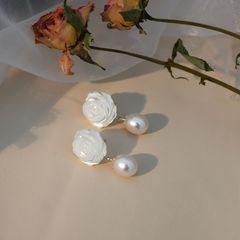 Bông Tai Ngọc Trai Tự Nhiên kiểu Hoa Hồng chế tác từ vỏ Sò Thời Trang Cho Nữ BTG018